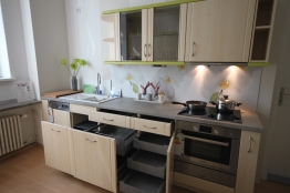 günstige Küche zweizeilig aus Küchenstudio Kallenbach GmbH 15370 Fredersdorf- Vogelsdorf Deutschland